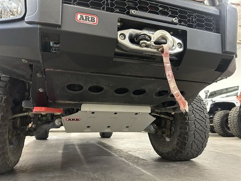 Used 2018 Toyota Tacoma TRD Off-Road AWD/4WD image 11