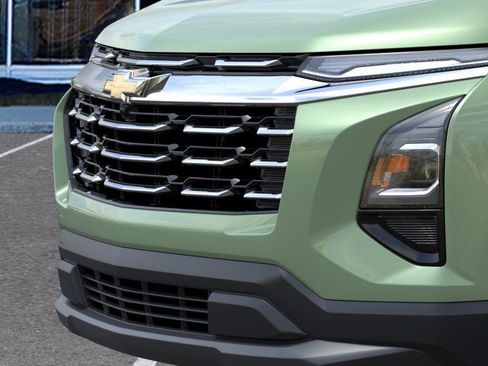 New 2026 Chevrolet Equinox LT AWD/4WD image 13