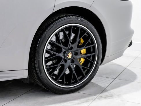 Used 2023 Porsche Panamera Turbo S image 54