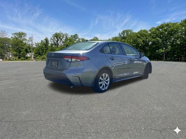 Used 2023 Toyota Corolla LE FWD image 7