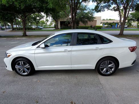 Used 2023 Volkswagen Jetta SE FWD image 16
