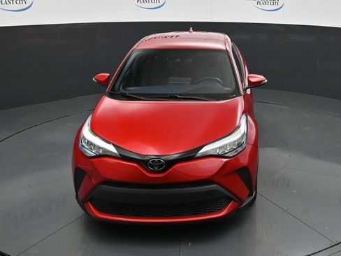 Used 2021 Toyota C-HR XLE FWD image 19