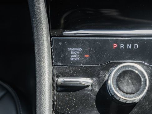 Used 2024 Jeep Grand Cherokee Limited image 27