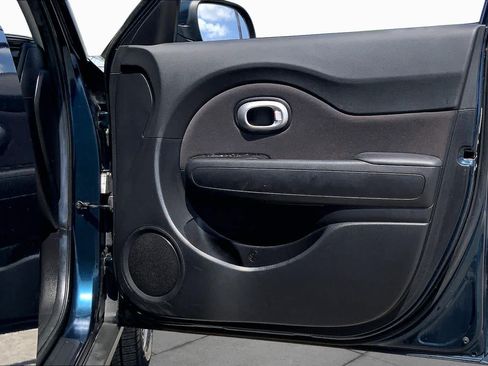 Used 2018 Kia Soul + FWD image 22
