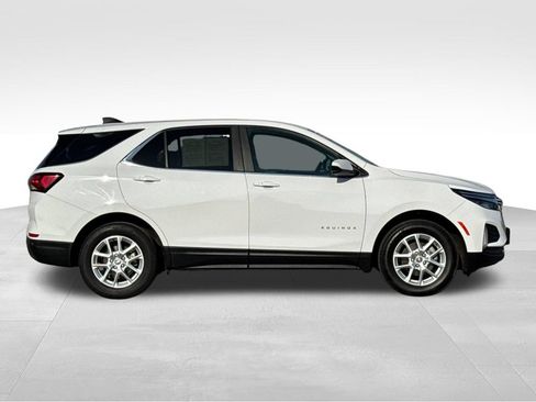Used 2024 Chevrolet Equinox LT AWD/4WD image 6