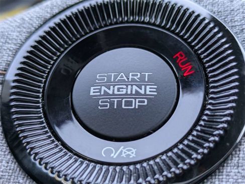 Used 2022 Jeep Compass Latitude image 28