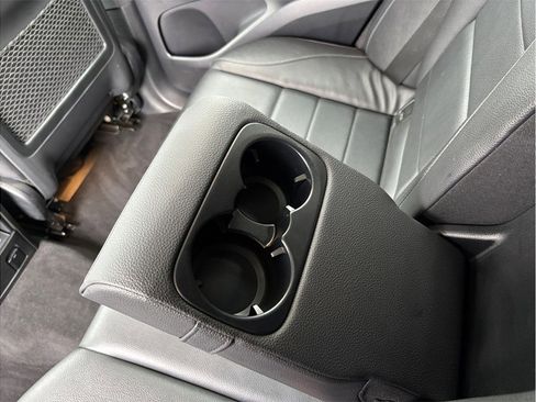 Used 2020 Mercedes-Benz GLE 450 4MATIC w/ AMG Line Exterior image 44