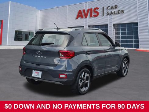 Used 2025 Hyundai Venue SEL FWD image 6