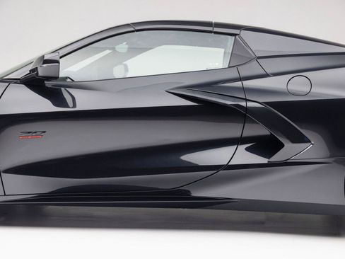 Used 2023 Chevrolet Corvette Stingray Premium Conv w/ Z51 Performance Package image 38