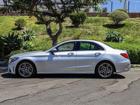 Used 2019 Mercedes-Benz C 300 Sedan image 2