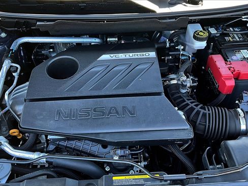 Used 2023 Nissan Rogue SL image 32