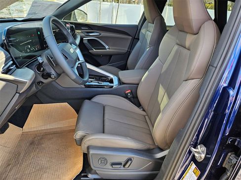 New 2025 Audi Q5 Premium Plus image 8