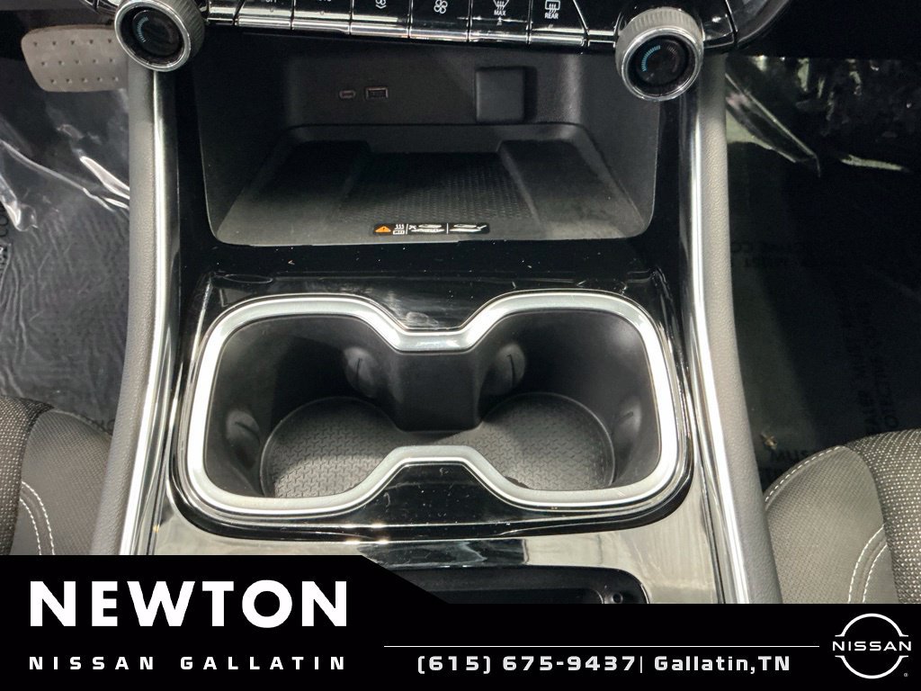Used 2024 Chevrolet Traverse LT FWD image 43