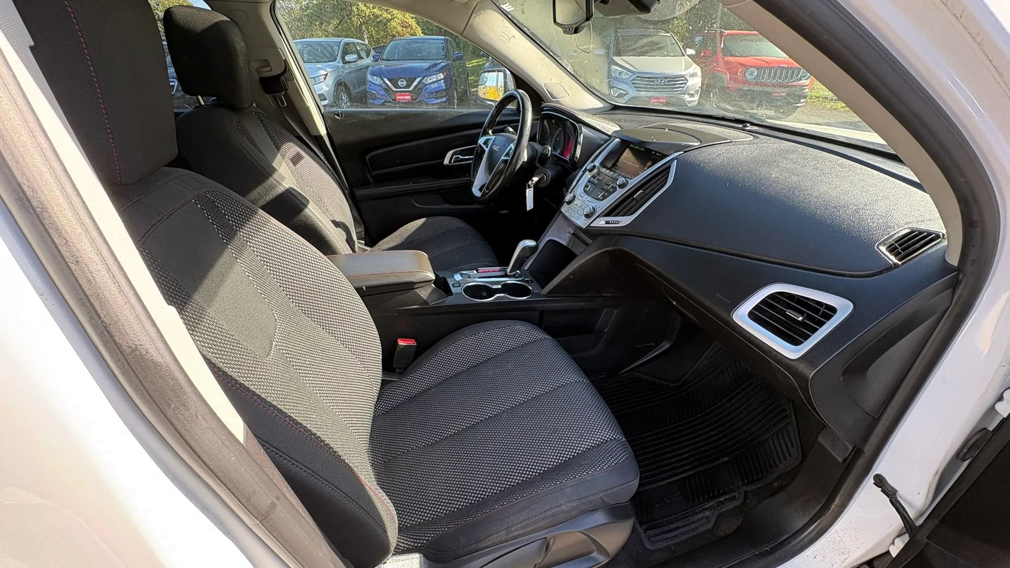 Used 2012 GMC Terrain SLE FWD image 28