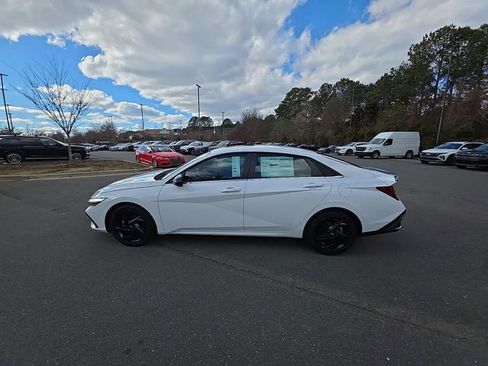 New 2026 Hyundai Elantra SEL Sport Premium w/ Cargo Package FWD image 17