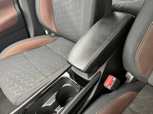 Used 2024 Nissan Kicks SR FWD image 27