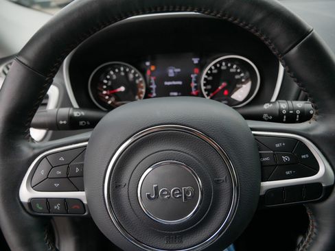 Used 2019 Jeep Compass Latitude w/ Popular Equipment Group image 23