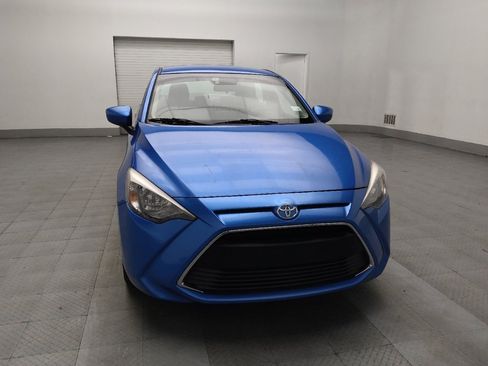 Used 2017 Toyota Yaris iA image 14