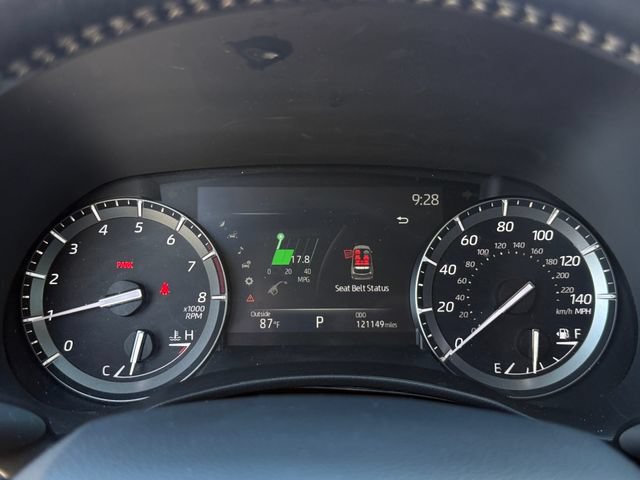 Used 2020 Toyota Highlander XLE AWD/4WD image 17