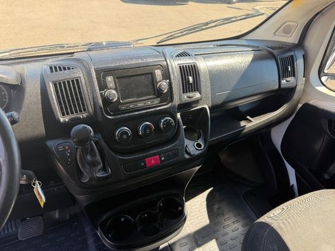 Used 2019 RAM ProMaster 2500 FWD image 18