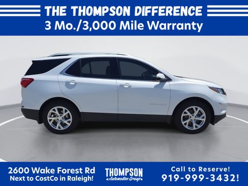 Used 2018 Chevrolet Equinox LT FWD image 2