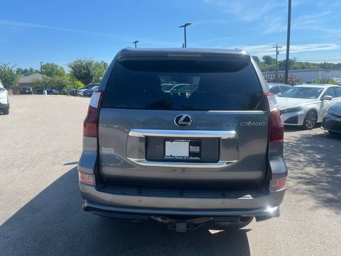 Used 2021 Lexus GX 460 Premium w/ Accessory Package AWD/4WD image 6