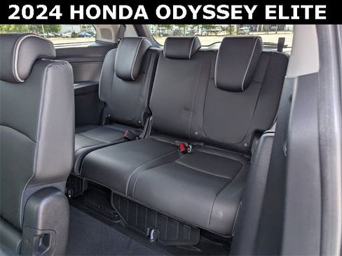 Used 2024 Honda Odyssey Elite image 18