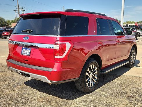 Used 2021 Ford Expedition XLT AWD/4WD image 3
