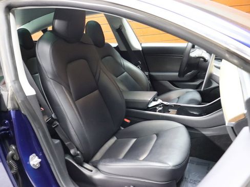 Used 2020 Tesla Model 3 Standard Range Plus image 54