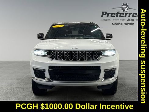 Used 2025 Jeep Grand Cherokee L Summit w/ Rear Seat Video Group I image 12