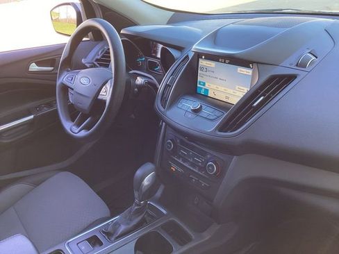 Used 2019 Ford Escape SE image 21