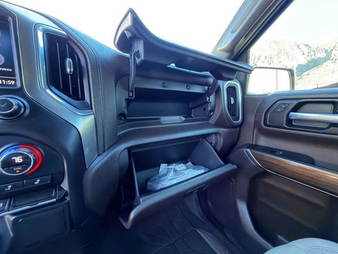 Used 2020 Chevrolet Silverado 1500 LT w/ All-Star Edition image 21