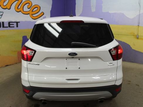Used 2019 Ford Escape SE FWD image 7