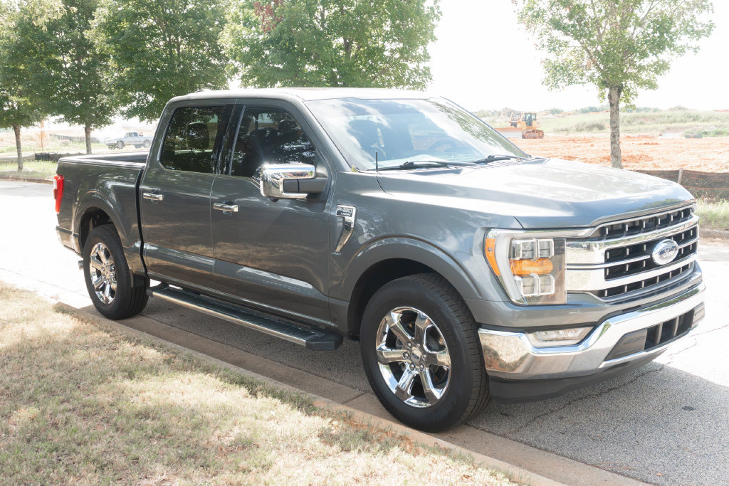 Used 2023 Ford F150 Lariat w/ Trailer Tow Package RWD image 6