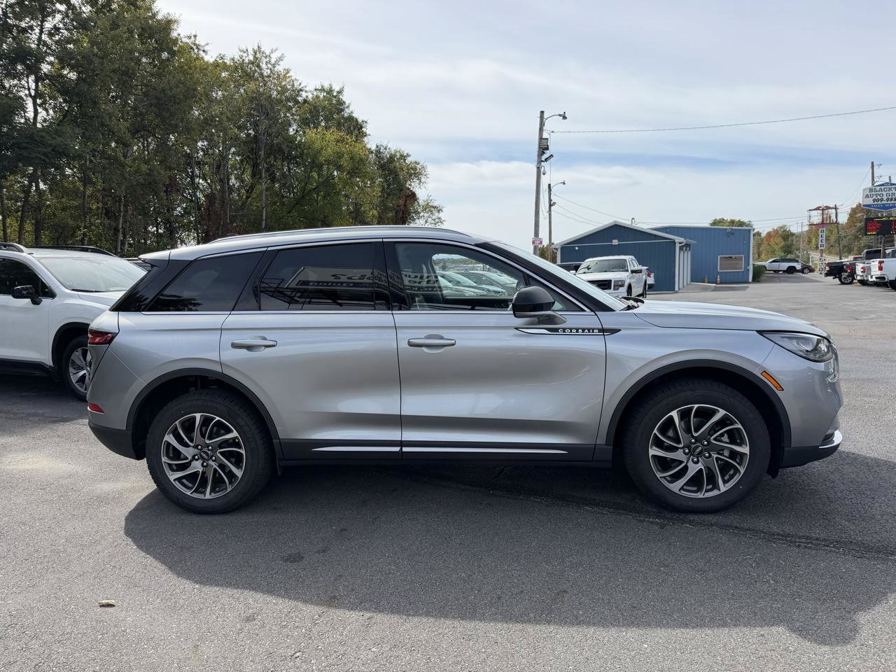 Used 2022 Lincoln Corsair AWD w/ Equipment Group 101A image 5