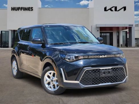 Certified 2023 Kia Soul LX w/ Option Group 015 FWD image 1