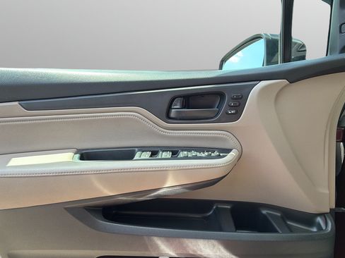 Used 2019 Honda Odyssey Touring image 19