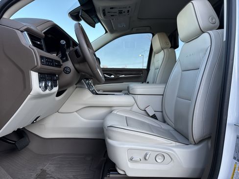 Used 2023 GMC Yukon Denali w/ Max Trailering Package image 15