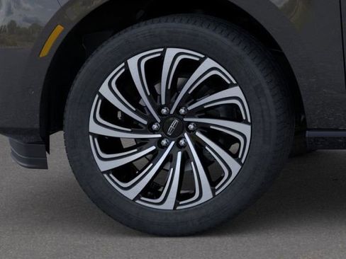 New 2025 Lincoln Navigator Black Label image 19