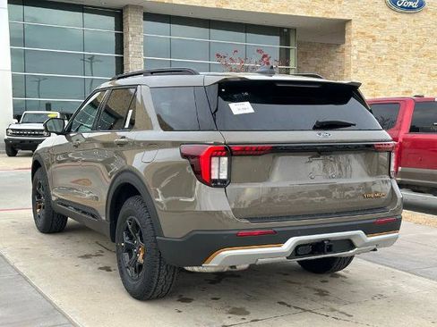 New 2026 Ford Explorer Tremor w/ Tremor Convenience Package image 8