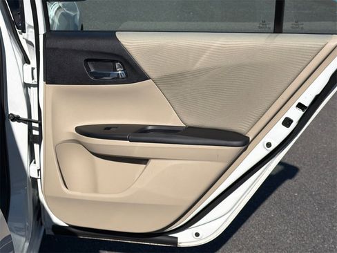 Used 2017 Honda Accord LX image 16