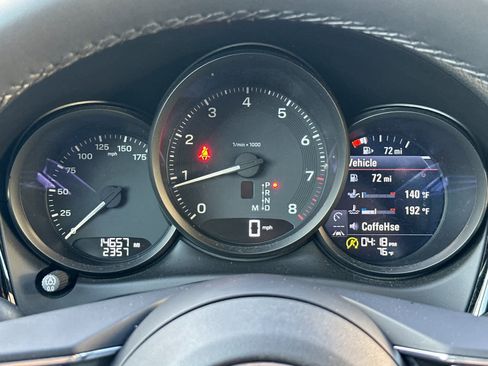 Certified 2025 Porsche Macan AWD/4WD image 28