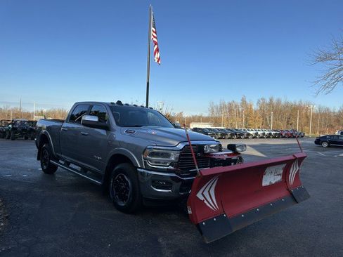 Used 2022 RAM 3500 Laramie image 9