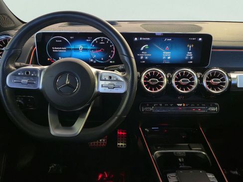 Used 2020 Mercedes-Benz GLB 250 image 16