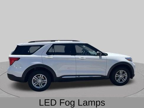 Used 2020 Ford Explorer XLT w/ Equipment Group 202A AWD/4WD image 9