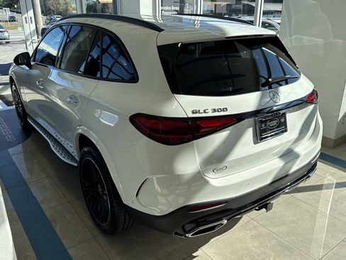 New 2026 Mercedes-Benz GLC 300 image 3
