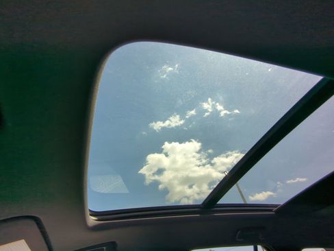 New 2025 Chevrolet Blazer EV RS image 18