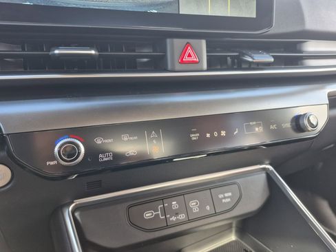 New 2026 Kia Carnival SX image 22