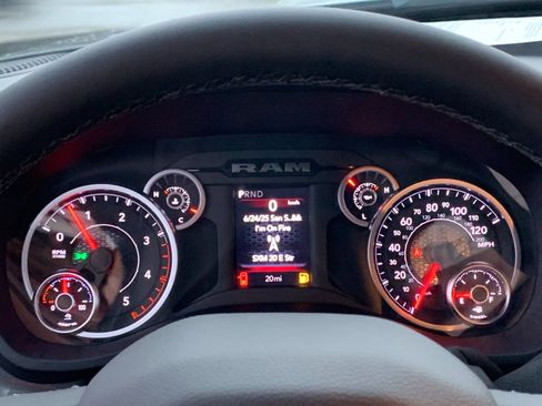 Used 2025 RAM 2500 Big Horn image 28