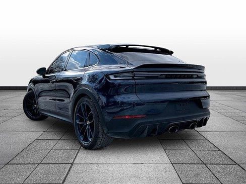 Used 2024 Porsche Cayenne Turbo GT image 3